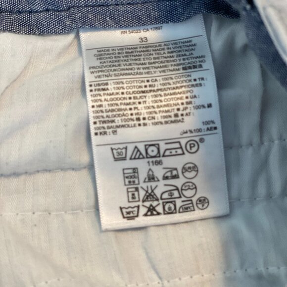 Banana Republic Men's Khaki Shorts Size 33W - Picture 6 of 9